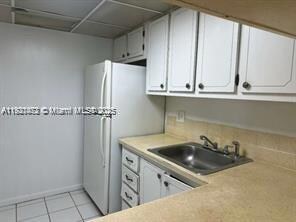 Breakwaters unit 13, West Palm Beach, FL 33401 - photo 2