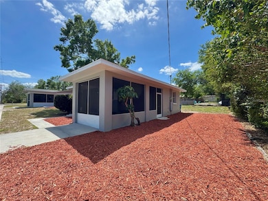 577 6th St SE, Winter Haven, FL 33880 - photo 4