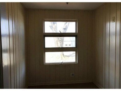 3717 Wallwerth Dr, Toledo, OH 43612 - photo 4