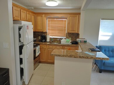 45 Windsor C, West Palm Beach, FL 33417 - photo 7