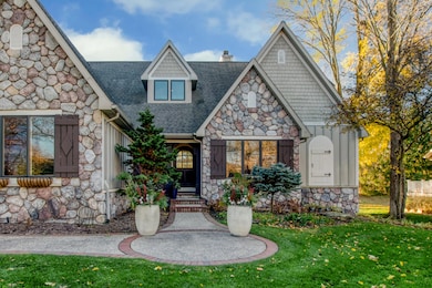 7270 Storey Book Ln SE unit 7, Ada, MI 49301 - photo 4