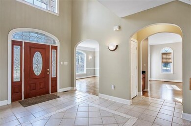 Grand 2-Story Foyer
