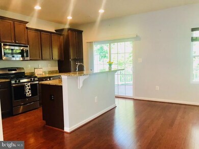 8553 Crooked Tree Ln, Laurel, MD 20724 - photo 7