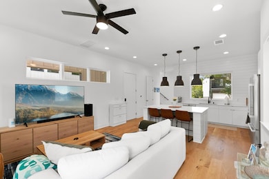 3807 E 51st St unit 3, Austin, TX 78723 - photo 5