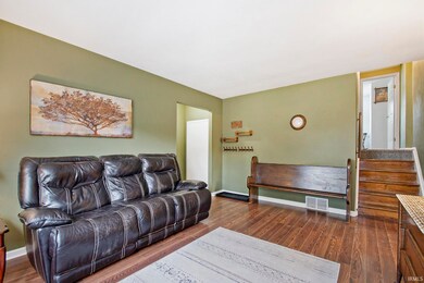 2922 Marrett Dr, Mishawaka, IN 46544 - photo 3