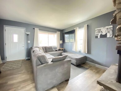 2719 Carpenter Ave, Racine, WI 53403 - photo 3