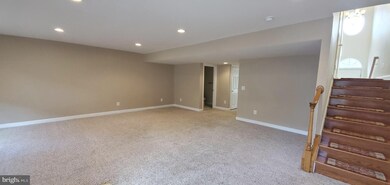 16495 Steerage Cir, Woodbridge, VA 22191 - photo 7