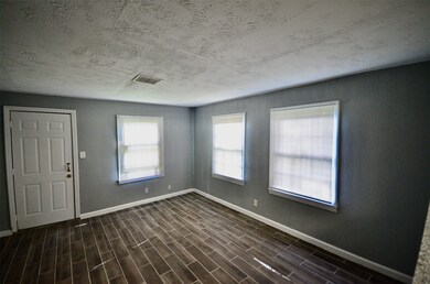 5031 Andrea St, Houston, TX 77021 - photo 7
