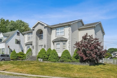 937 Roosevelt Ave, Union, NJ 07083 - photo 5