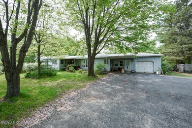 472 Grooms Rd, Clifton Park, NY 12065 - photo 3