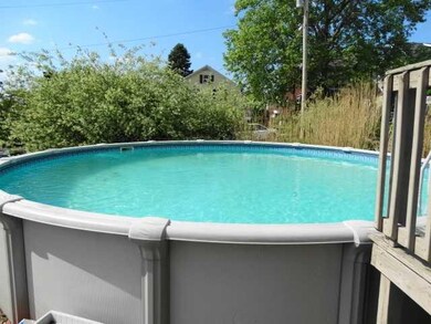 Swimming Pool/Hot Tub/Sauna.