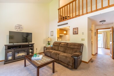 17 Cork Cir unit 17C, Millville, MA 01529 - photo 7