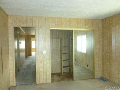 13903 Riviera Dr, Victorville, CA 92395 - photo 6