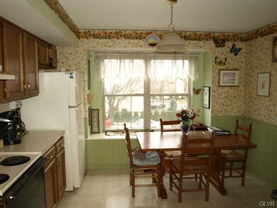 3475 Limestone Dr, Whitehall, PA 18052 - photo 5