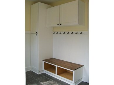 Foyer Side entry mudroom!