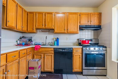 60 County Rd unit F29, Cliffwood, NJ 07721 - photo 3