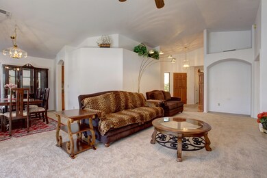 Living room 3