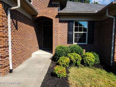 334 Lentz Ln, Mount Washington, KY 40047 - photo 2