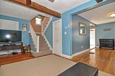 72 School St, Saugus, MA 01906 - photo 5