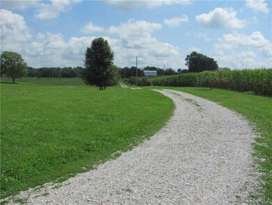3943 S Flatrock River Rd, Rushville, IN 46173 - photo 2