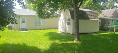 506 Mason St, Tomball, TX 77375 - photo 3