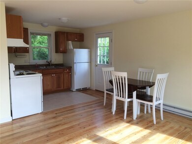 86 Hemlock Rd, Wakefield, RI 02879 - photo 4