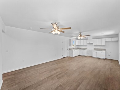 122 S Elm St. Pixley-02