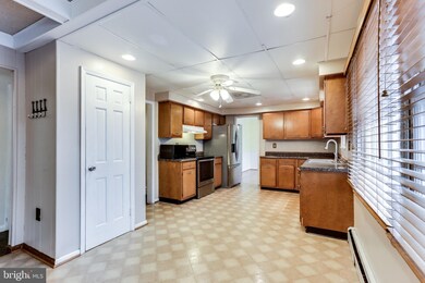 5916 Grace Lee Ave, Sykesville, MD 21784 - photo 5