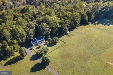 2402 Manor Gate Terrace, Upper Marlboro, MD 20774 - photo 6