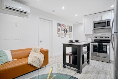 1720 SW 11th St unit 2, Miami, FL 33135 - photo 4