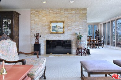 339 N Palm Dr unit 404, Beverly Hills, CA 90210 - photo 7