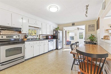 73 Bartlett Ave, Somersworth, NH 03878 - photo 4