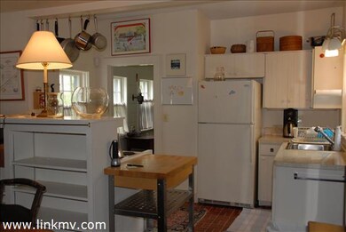 15 Spring St, Vineyard Haven, MA 02568 - photo 6