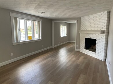 13 Taylor Ave, Burlington, MA 01803 - photo 3