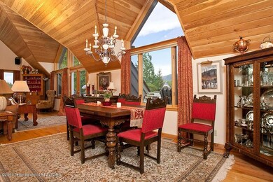 4 Dining Room