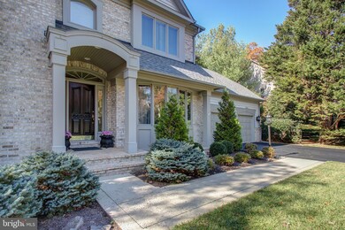 12046 Creekbend Dr, Reston, VA 20194 - photo 4