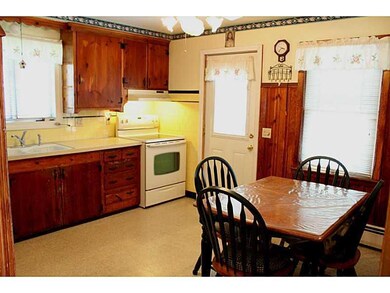 48 Sumach Ave, Riverside, RI 02915 - photo 2