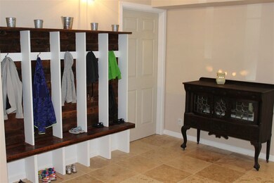 1806 Lilac Ln, Cedar Falls, IA 50613 - photo 5