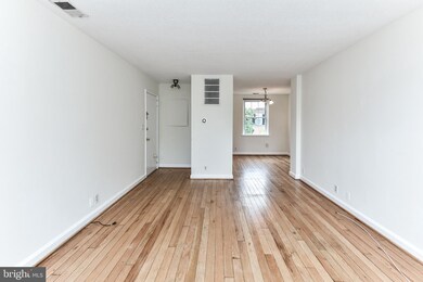 3581 S Stafford St unit B2, Arlington, VA 22206 - photo 4
