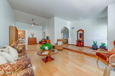 002_Living Room