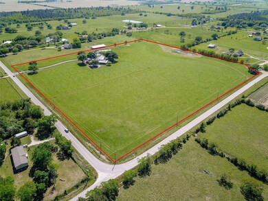 20605 Kickapoo Rd, Waller, TX 77484 - photo 2