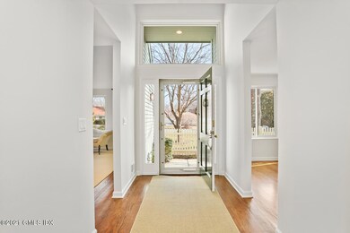 20 E Lyon Farm Dr, Greenwich, CT 06831 - photo 2