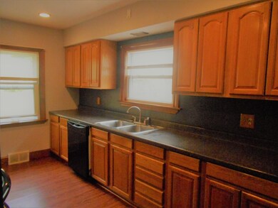 107 New Athol Rd, Orange, MA 01364 - photo 2