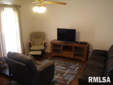 1815 W 54th St, Davenport, IA 52806 - photo 6
