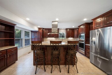 Beautiful kitchen remodel completed in 2015