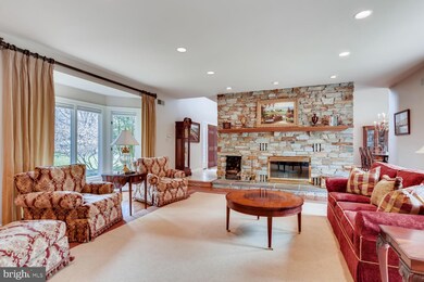 2 Ruxton Green Ct, Towson, MD 21204 - photo 2