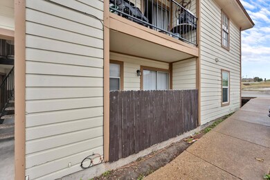 8000 Cambridge Cir unit A, Fort Worth, TX 76108 - photo 2