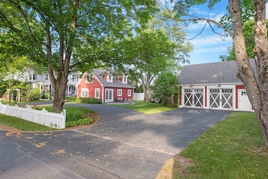 243 S Main St, Wolfeboro, NH 03894 - photo 2