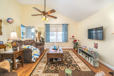 563 Martin Rd 6