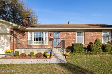 004 - 6101 Clovelly Ct - Front Door